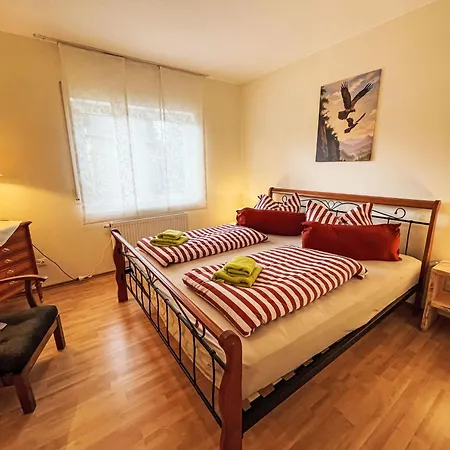 Habichtnest By Interhome Vakantiehuis Bertsdorf-Hoernitz